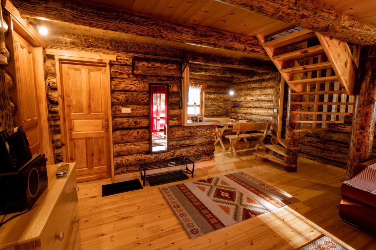 Zlatarske Brvnare Zlatar Chalets โนวาวาโรช ภายนอก รูปภาพ