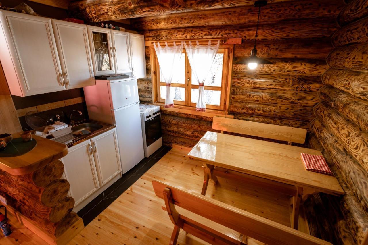 Zlatarske Brvnare Zlatar Chalets โนวาวาโรช ภายนอก รูปภาพ