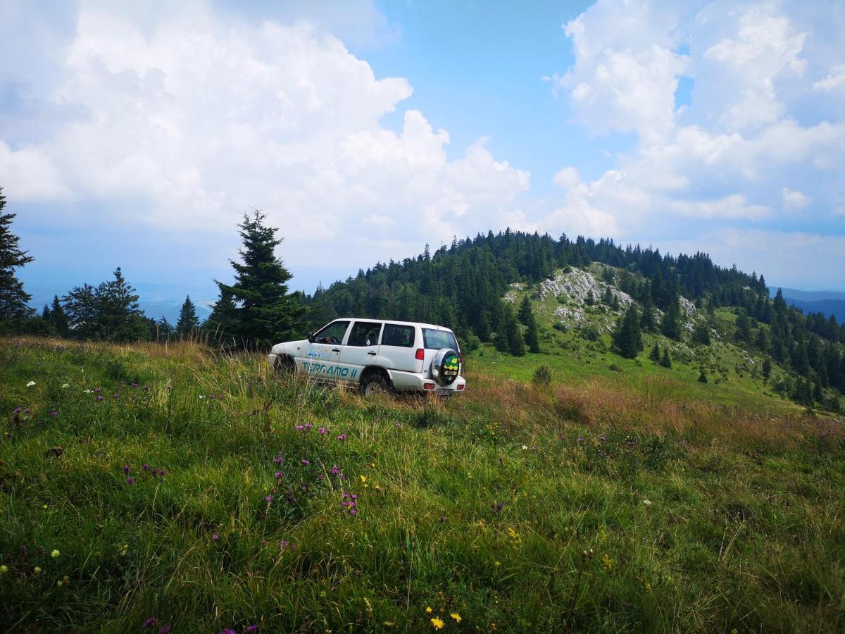 Zlatarske Brvnare Zlatar Chalets โนวาวาโรช ภายนอก รูปภาพ