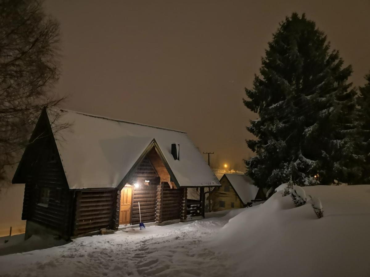 Zlatarske Brvnare Zlatar Chalets โนวาวาโรช ภายนอก รูปภาพ