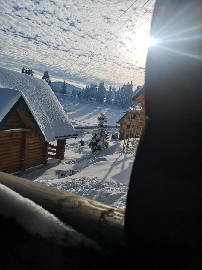 Zlatarske Brvnare Zlatar Chalets โนวาวาโรช ภายนอก รูปภาพ